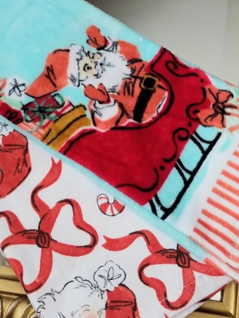 ❗Retro Style Santa Teal Red Holiday 2-Pack Kitchen Towel Set❗